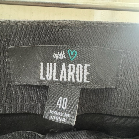 1 pair women’s LuLaRoe jeans - Picture 3 of 3